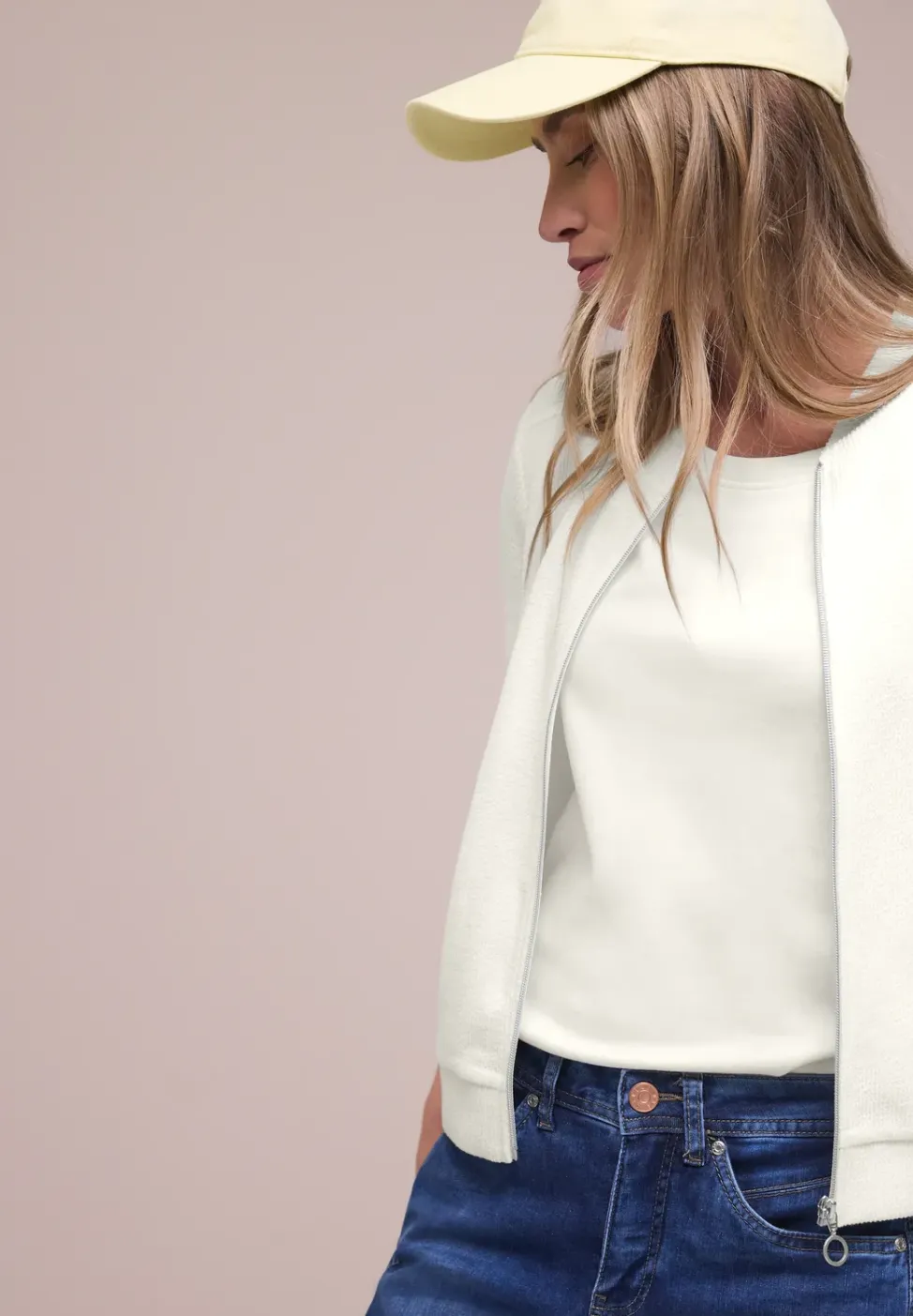 Blouson avec fermeture éclair et structure