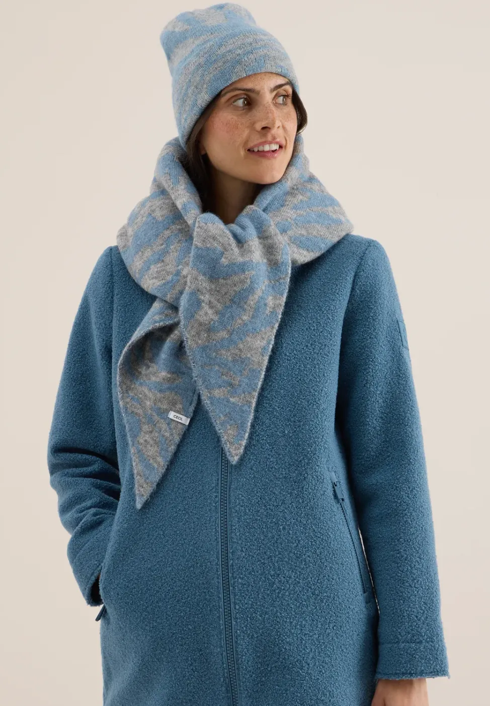 Bonnet avec motif zèbre