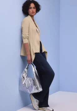Cardigan Cutline