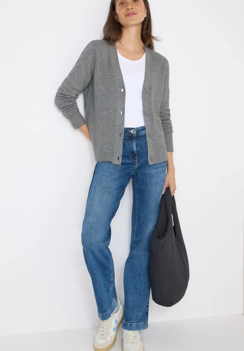Cardigan doux à col en V