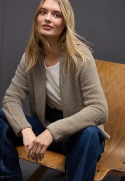 Cardigan ouvert en fil de plume