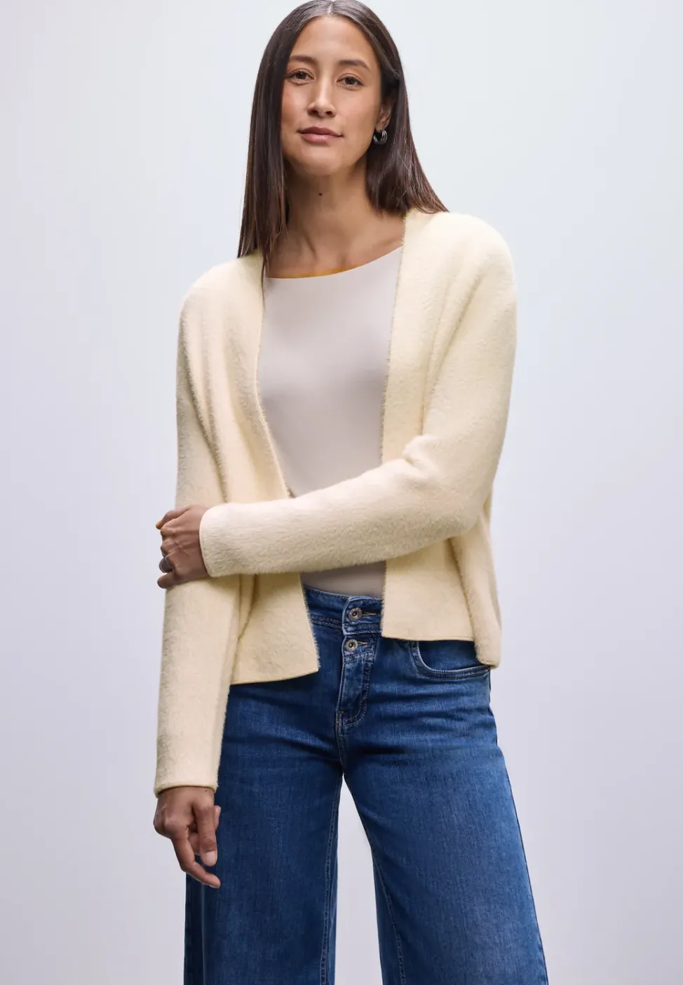 Cardigan ouvert en fil de plume