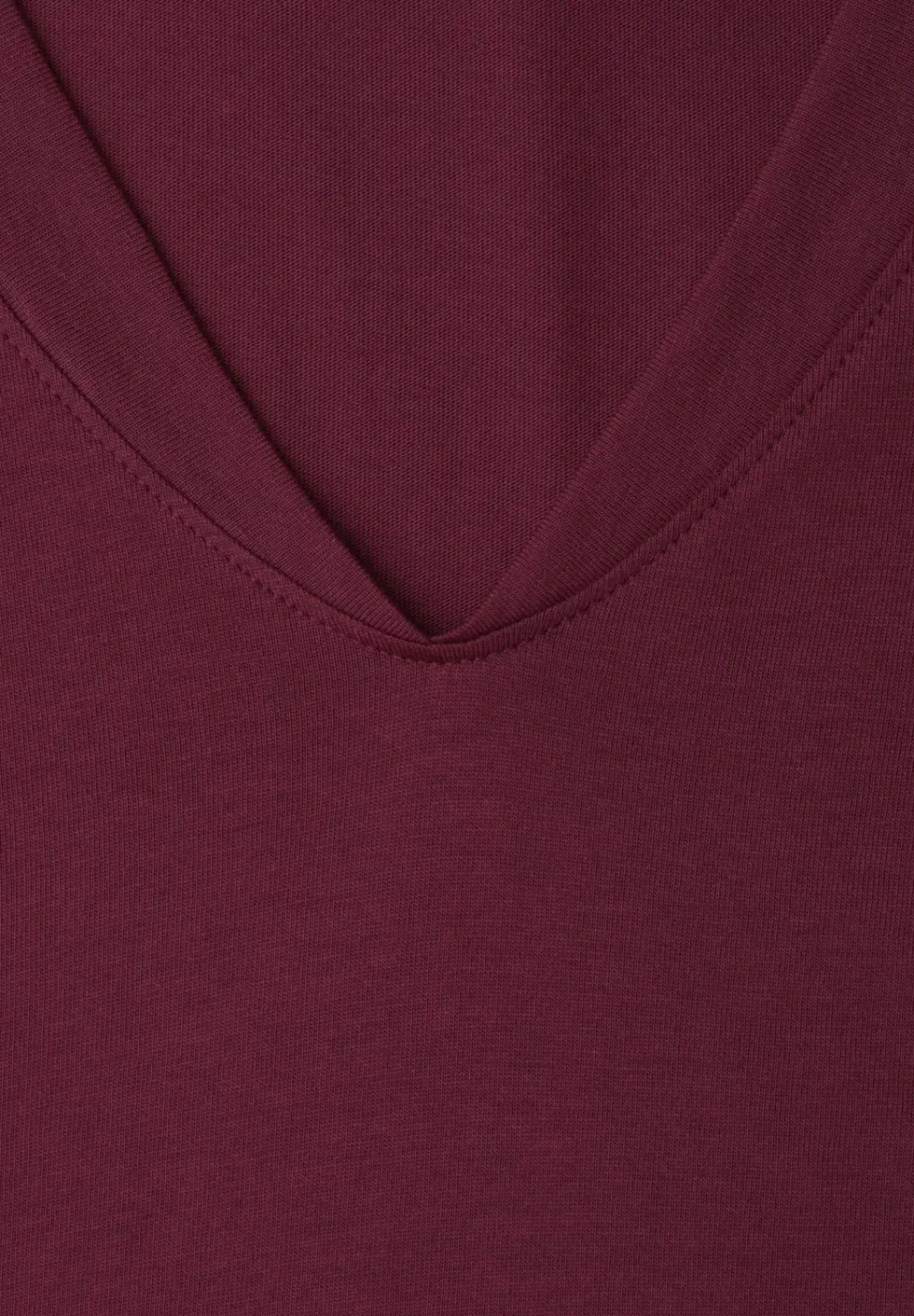 Chemise à épaules tombantes et col en V
