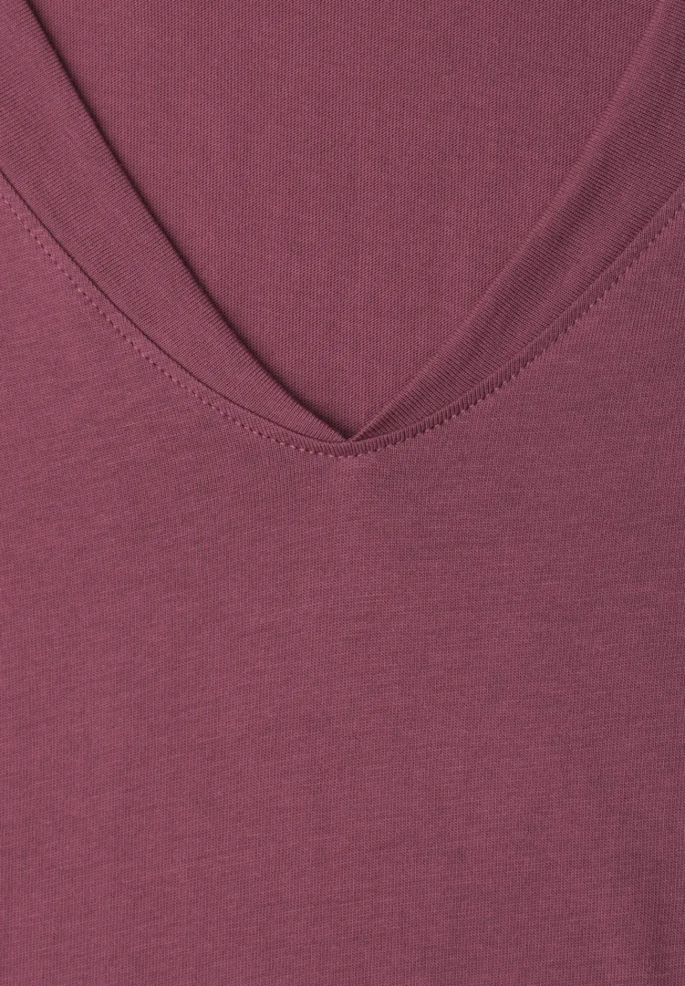 Chemise à épaules tombantes et col en V