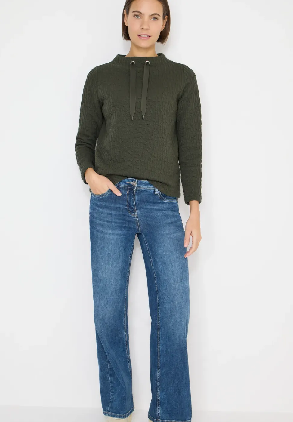 Chemise Jacquard Funnel Neck