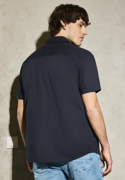 Chemise avec structure