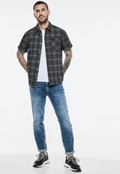 Chemise à carreaux