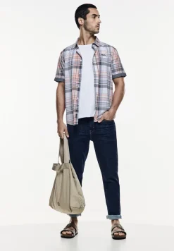 Chemise à carreaux