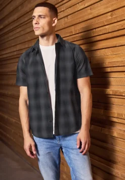 Chemise à carreaux en coton