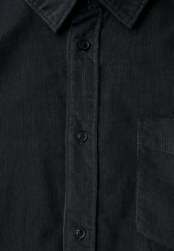Chemise en velours côtelé doux