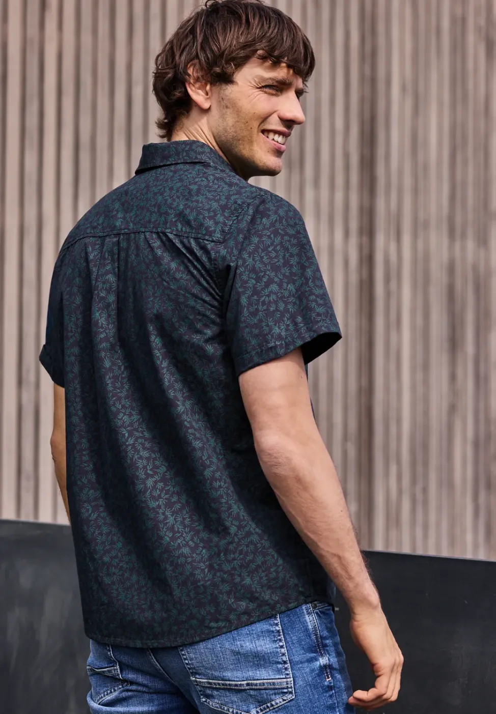 Chemise à manches courtes avec imprimé allover