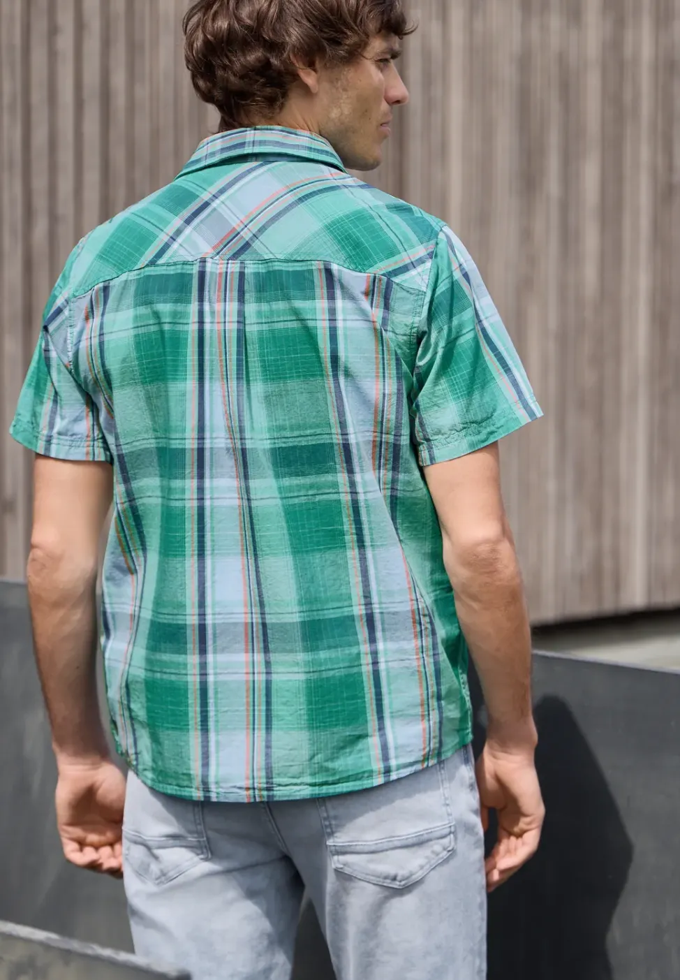 Chemise à manches courtes avec motif à carreaux