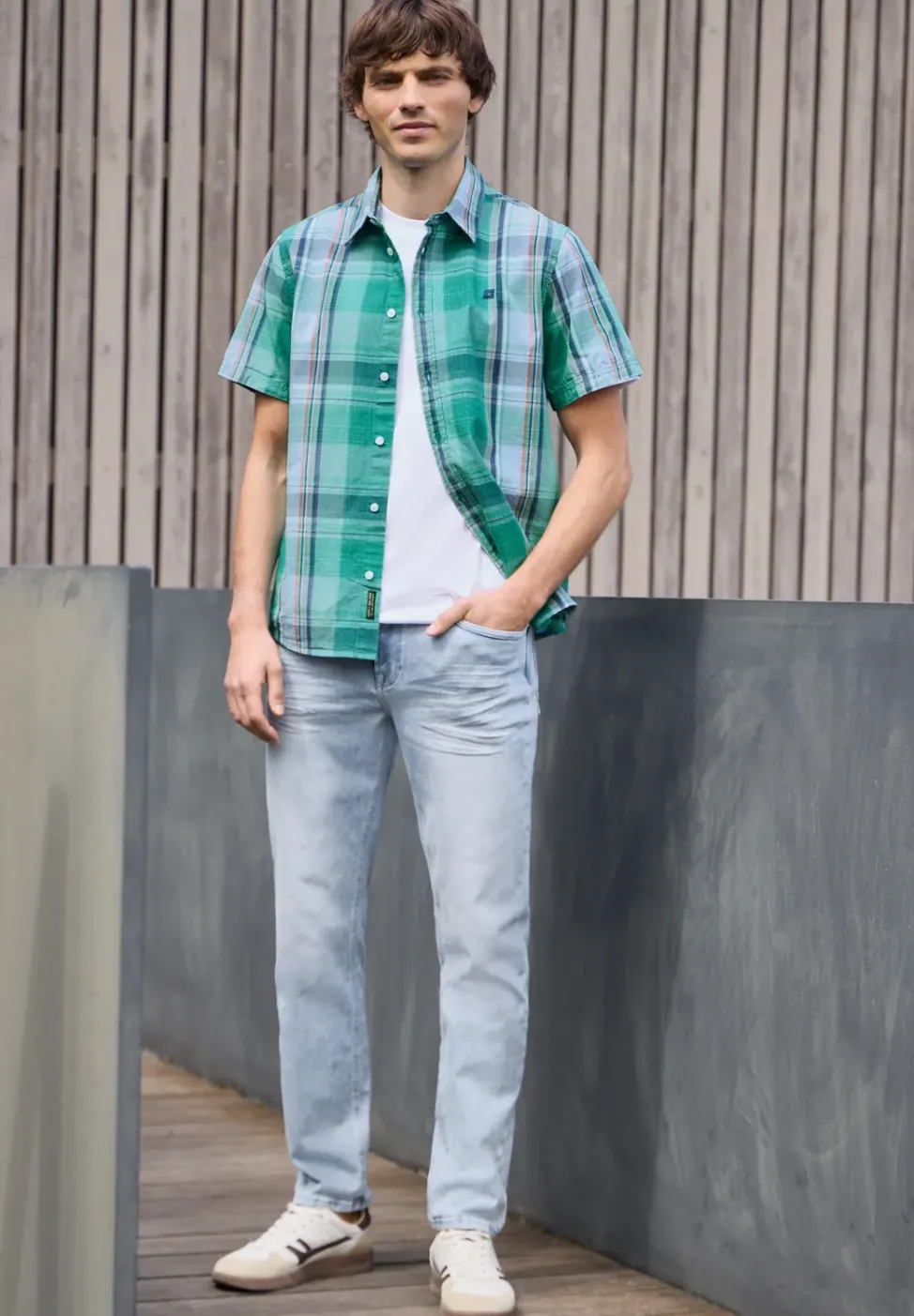 Chemise à manches courtes avec motif à carreaux