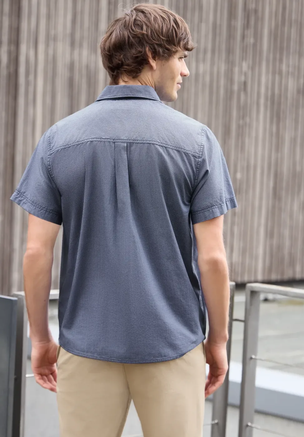 Chemise à manches courtes à imprimé minimal