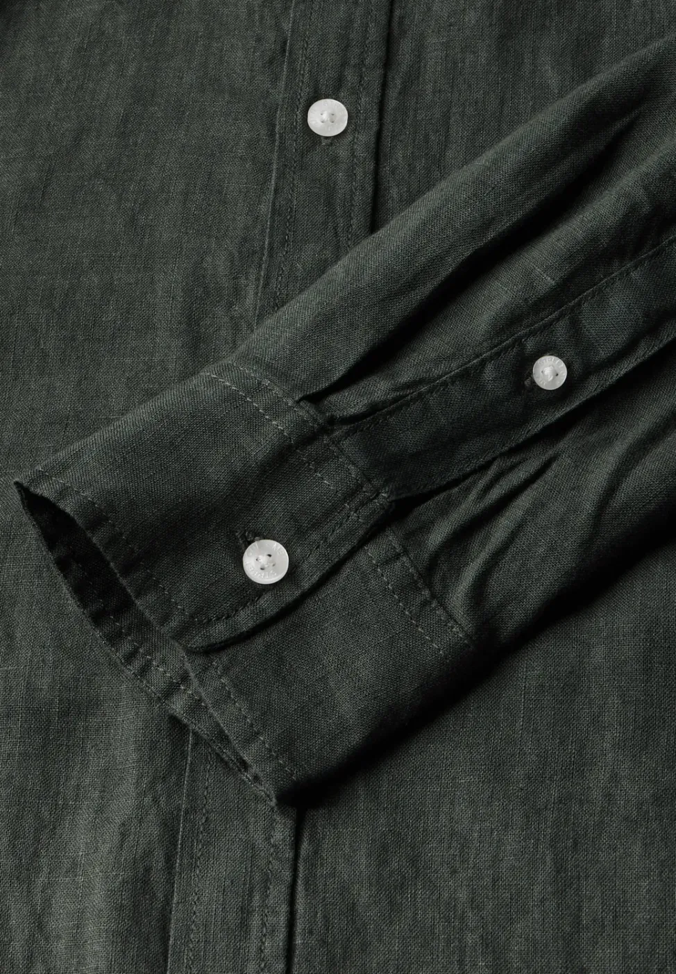 Chemise à manches longues en lin