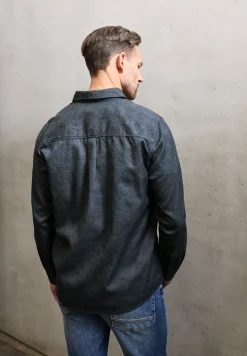 Chemise à motifs