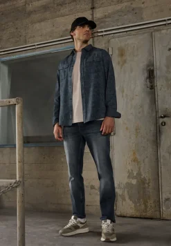 Chemise à motifs
