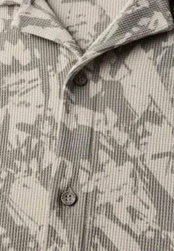 Chemise à motifs structurés