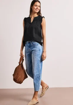 Chemisier top col fendu – détails shiffley