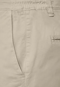 Chino avec ceinture stretch