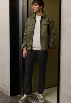 Chino avec ceinture stretch