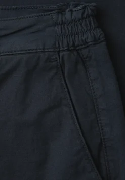 Chino avec ceinture stretch