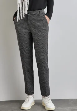 Chino à carreaux