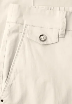 Chino en coupe casual dans une qualité douce