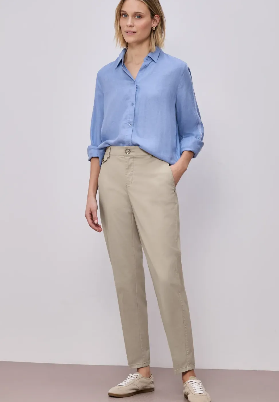Chino en coupe casual dans une qualité douce