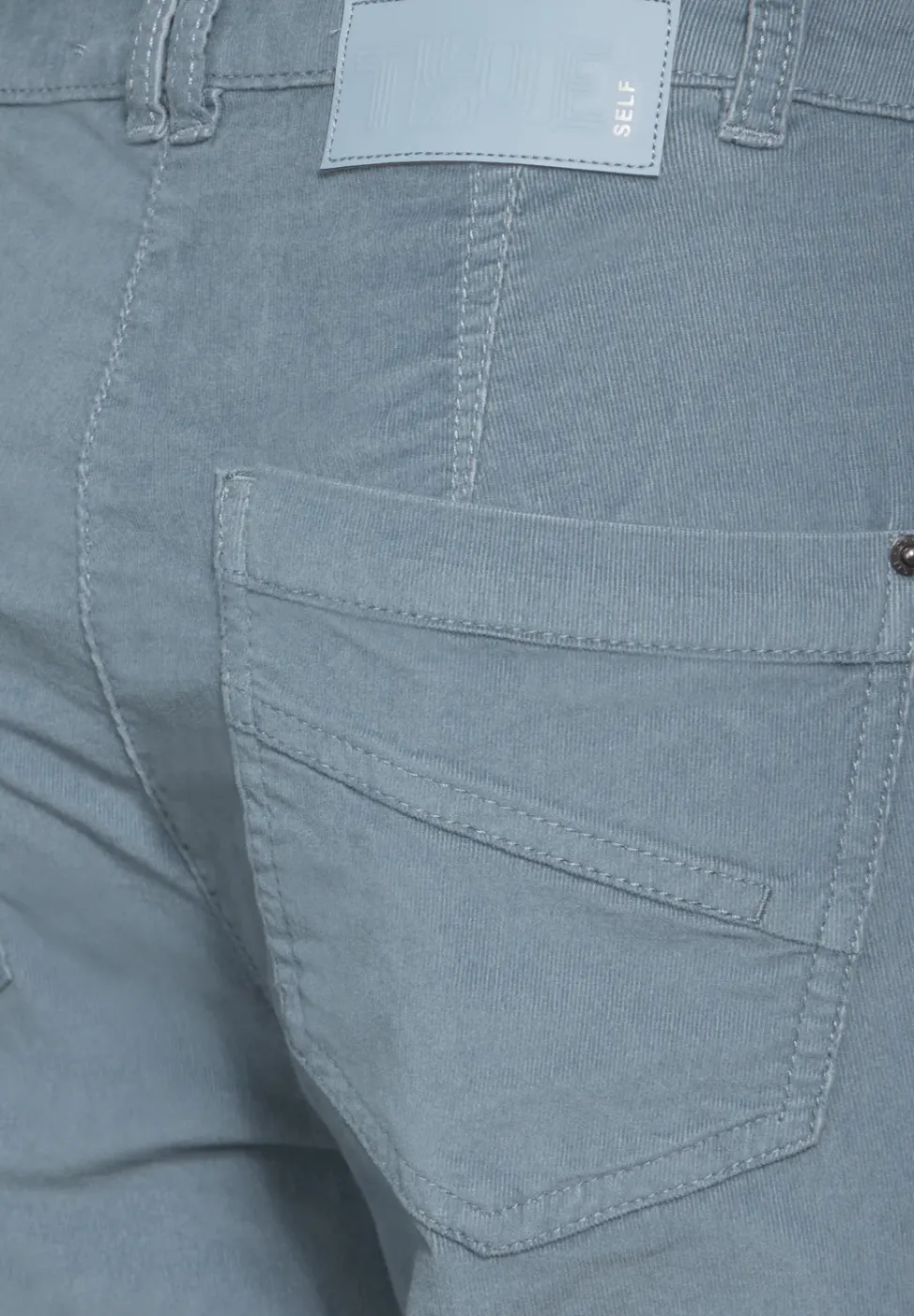 Chino en velours côtelé