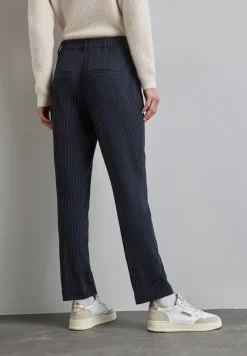 Chino à rayures