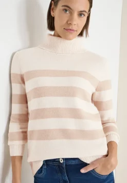 Doux pull à col roulé