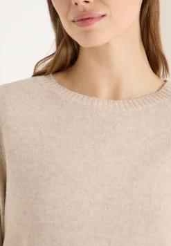 Doux pull-over en couleur unie