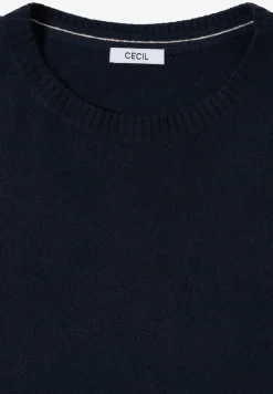 Doux pull-over en couleur unie