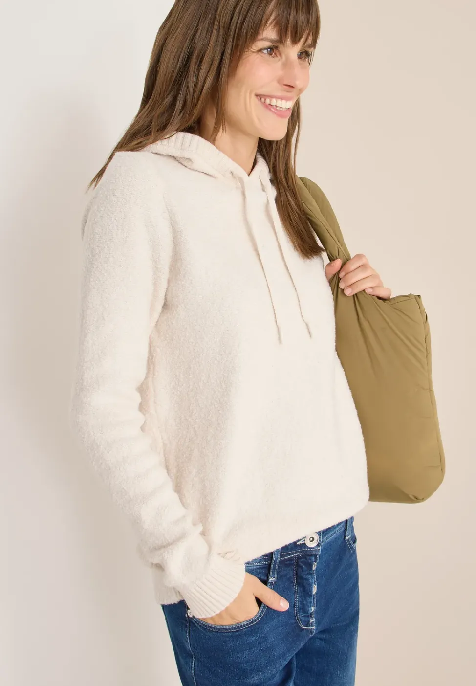 Doux pull-over en maille bouclette