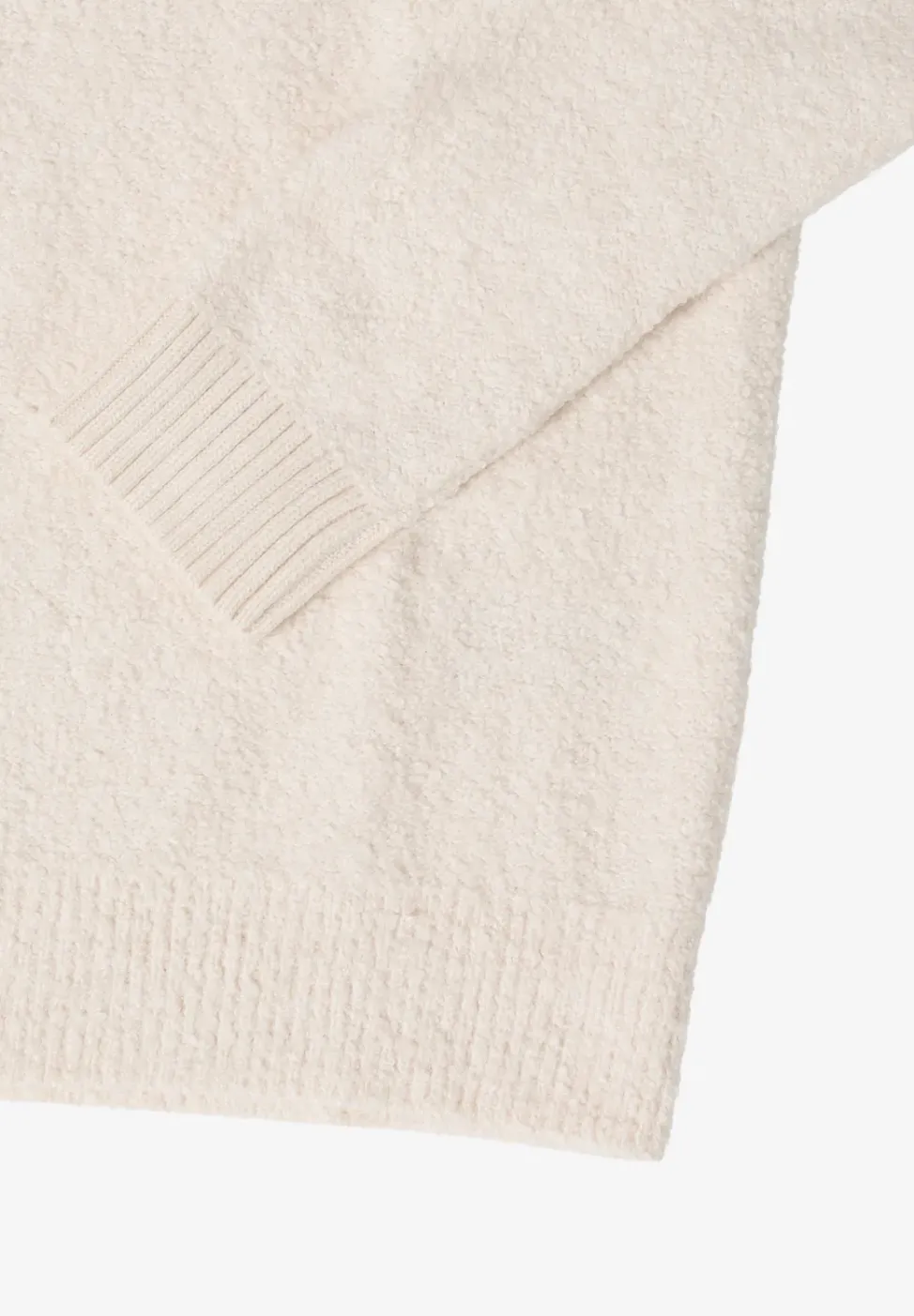 Doux pull-over en maille bouclette