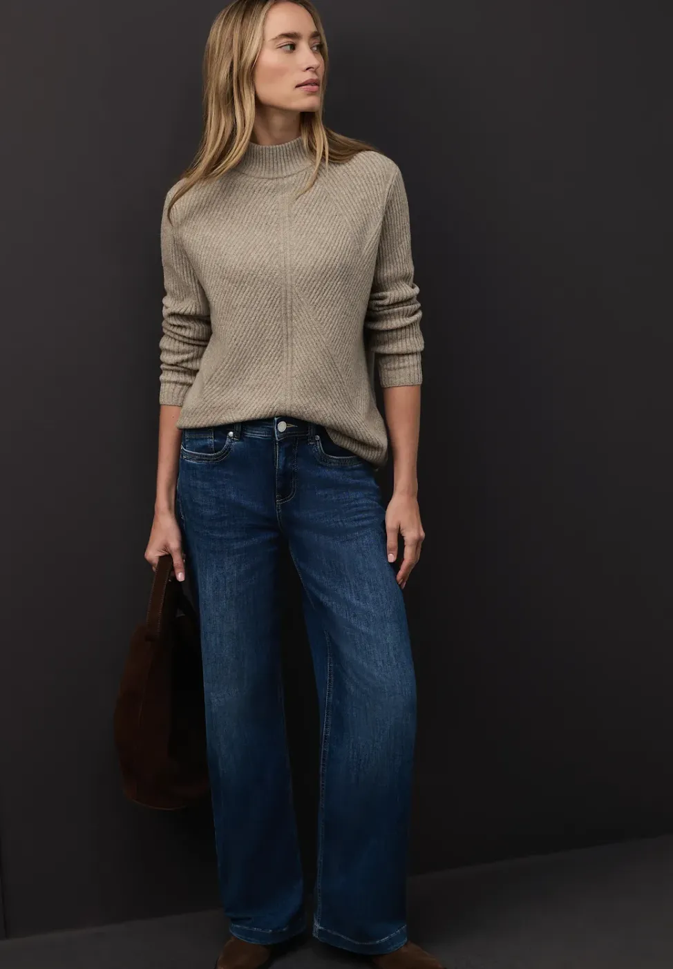 Doux pull-over structuré