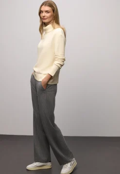 Doux pull à col roulé