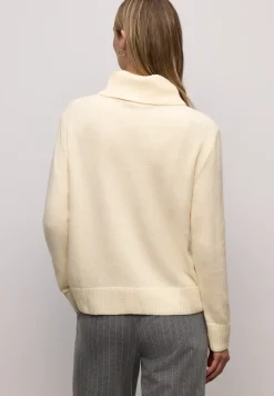 Doux pull à col roulé