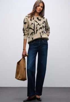 Doux pull-over jacquard
