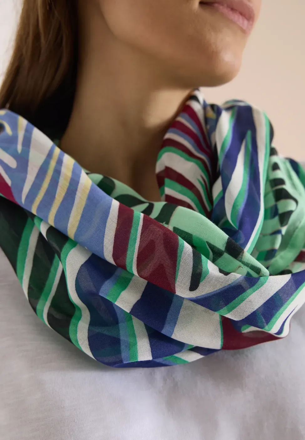 Foulard loop avec motif graphique