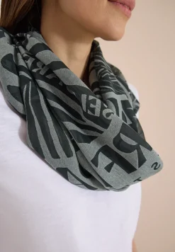 Foulard loop dévoré