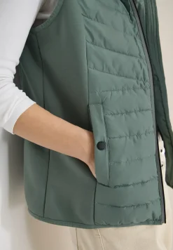 Gilet à capuche