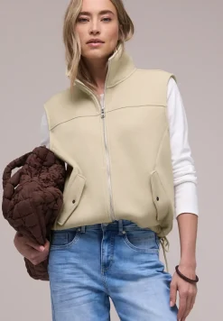 Gilet court avec cordon de serrage