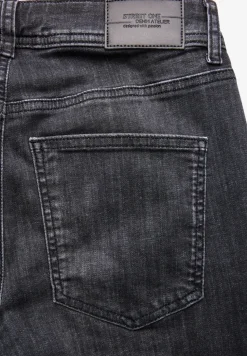 Jeans au look cargo