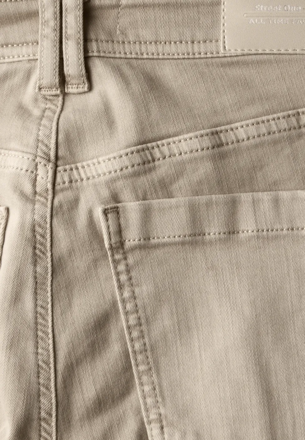 Jeans au look cargo