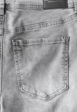 Jeans au look destroy