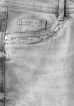 Jeans au look destroy