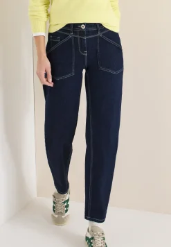 Jeans à jambes coniques
