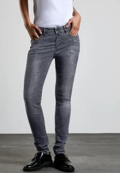 Jeans à la coupe slim